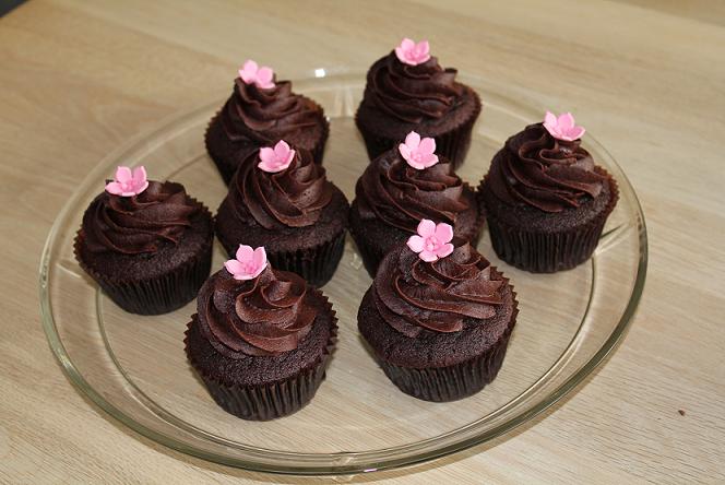 Chokolade cupcakes med chokolade frosting