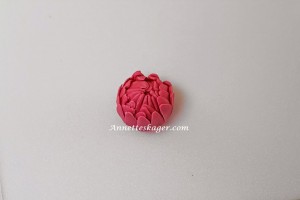 Guide til en Dahlia blomst i fondant