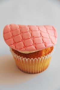 Cupcakes med frosting og fondant