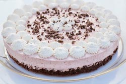 Chokoladekage med jordbærmousse - Annetteskager