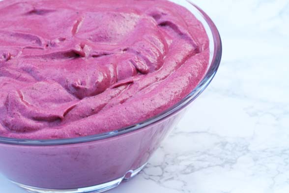 Mousse med solbær