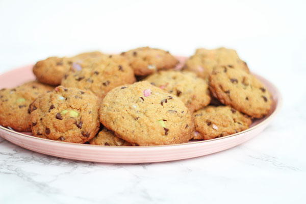 Easy cookies with Smarties